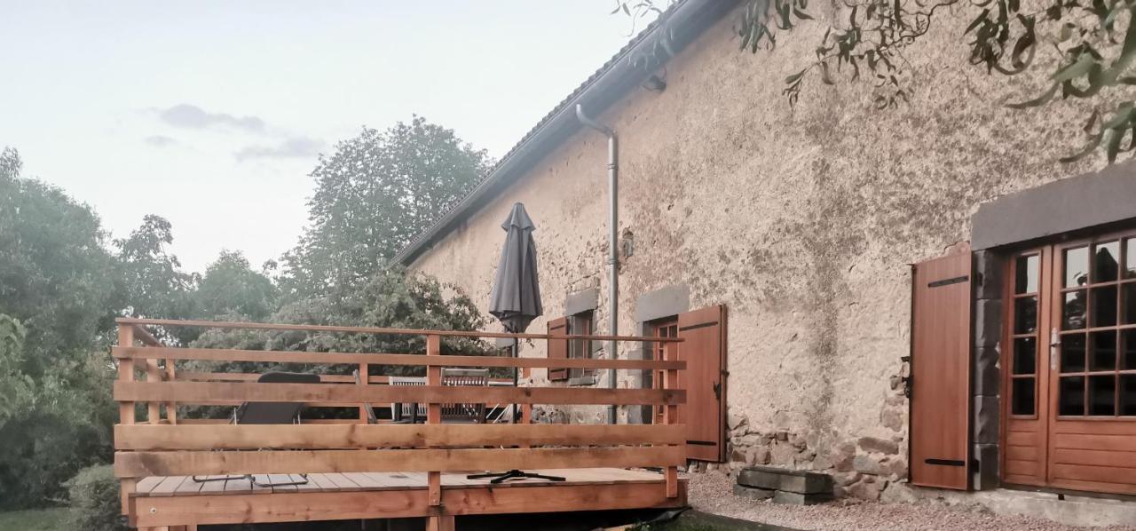 مبيت وإفطار Blot-l'Eglise Domaine Des Maillets المظهر الخارجي الصورة